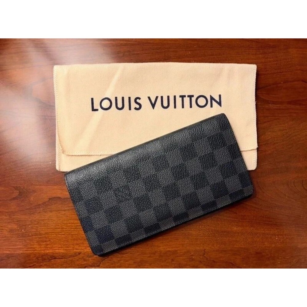 Louis Vuitton Brazza Wallet in Damier Graphite Canvas